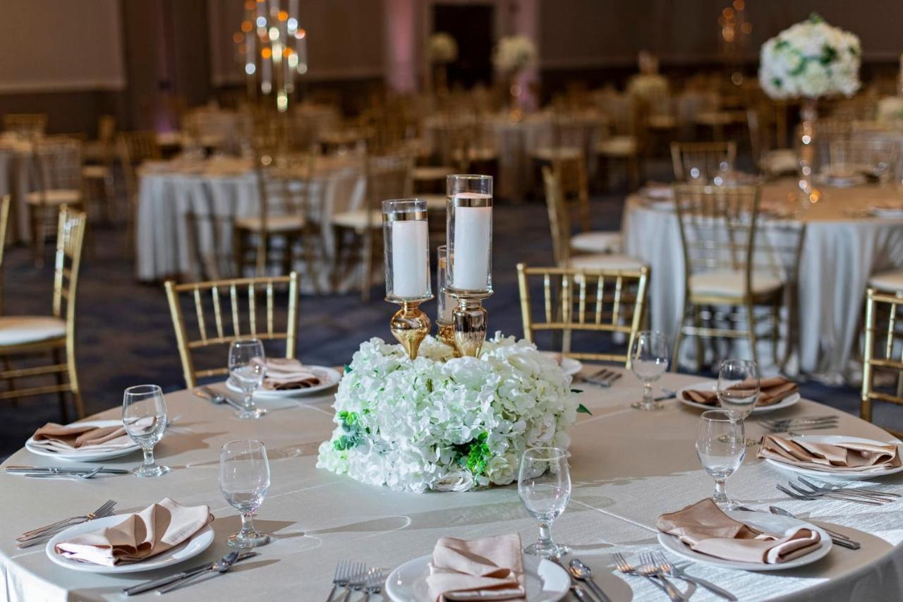 Clarion Hotel & Convention Center Joliet Dış mekan fotoğraf