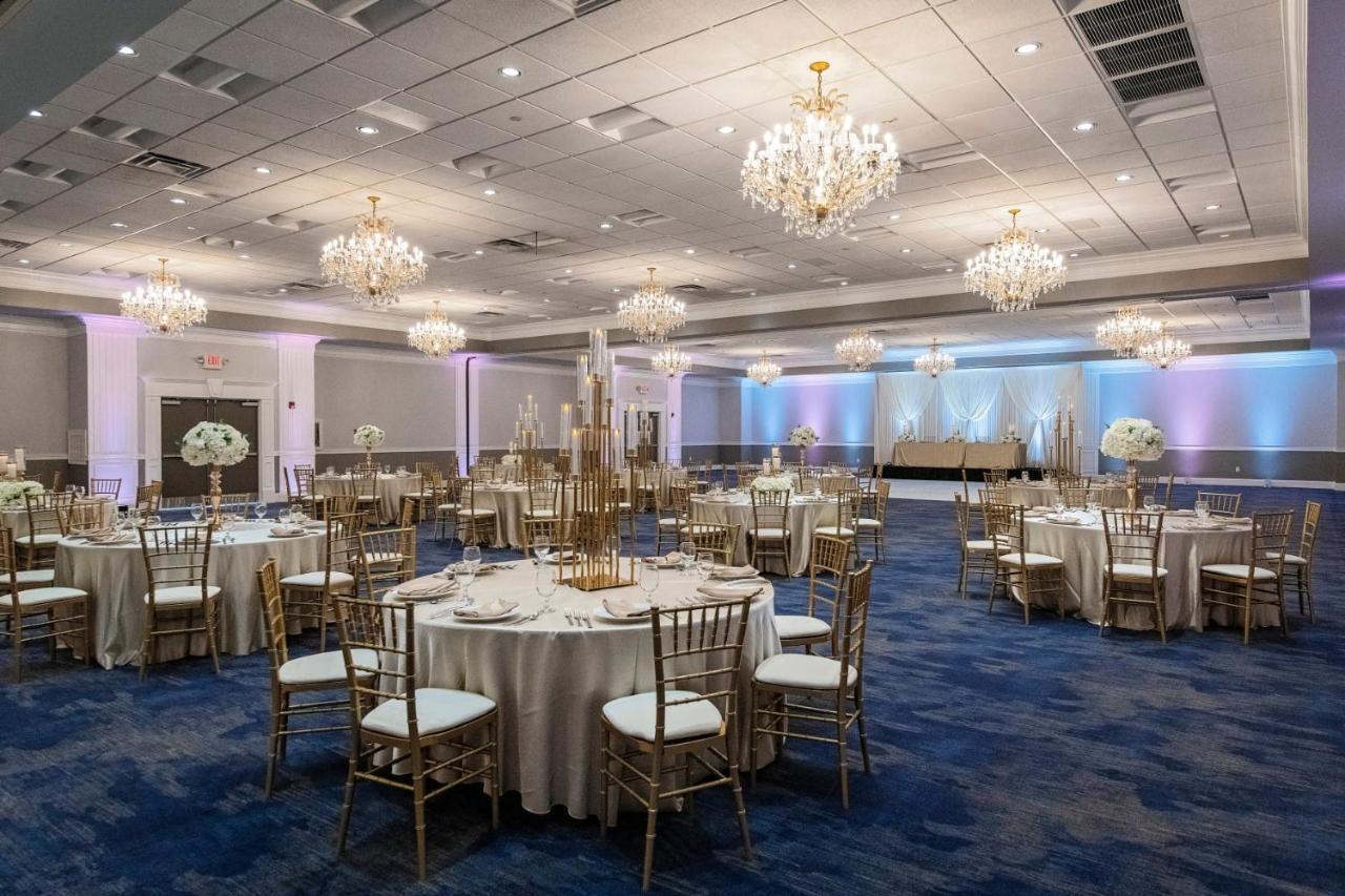 Clarion Hotel & Convention Center Joliet Dış mekan fotoğraf