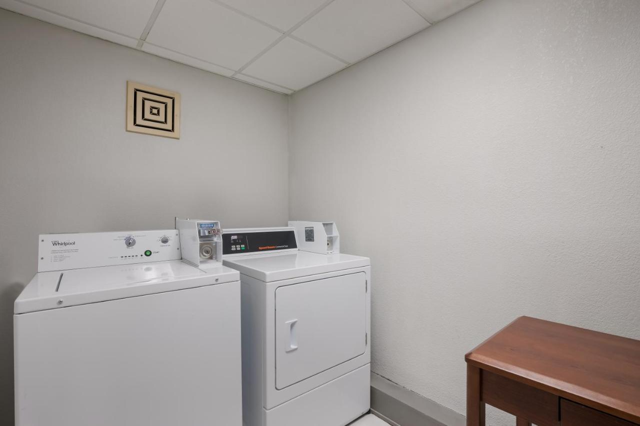 Clarion Hotel & Convention Center Joliet Dış mekan fotoğraf