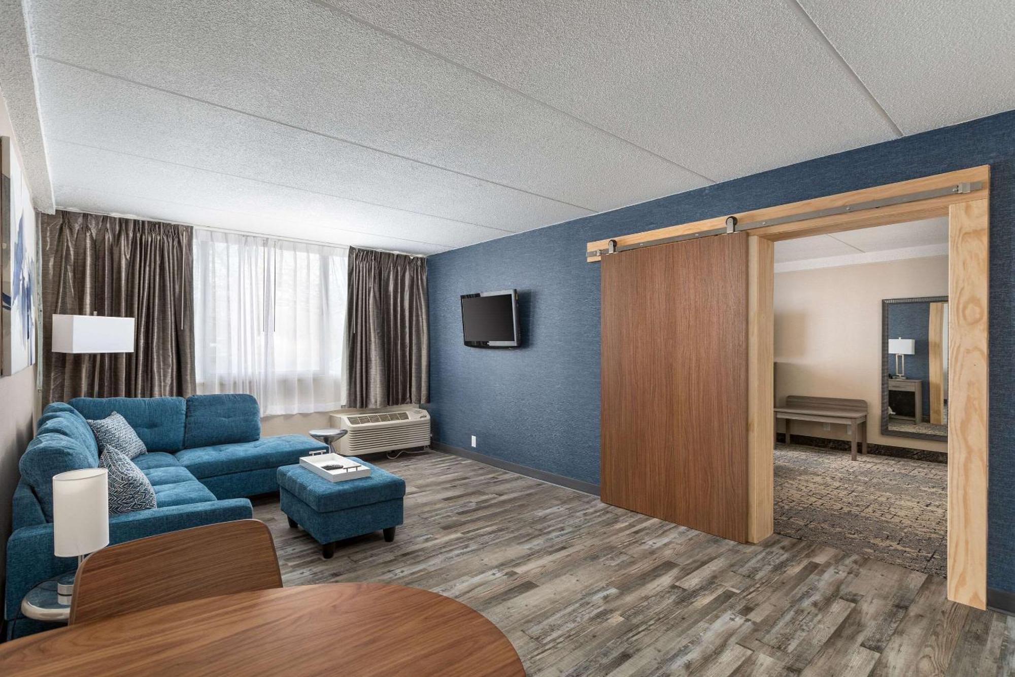 Clarion Hotel & Convention Center Joliet Dış mekan fotoğraf